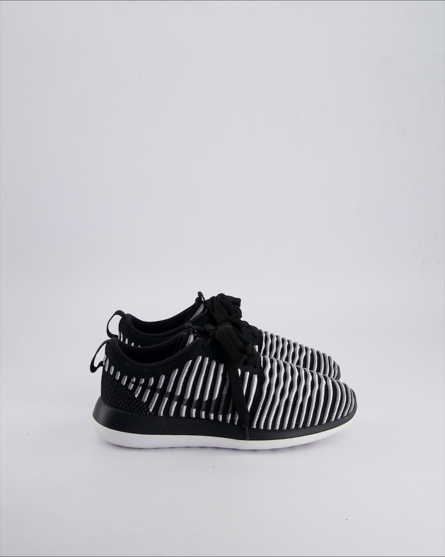 Nike Trainers Cloth Black 36 EU