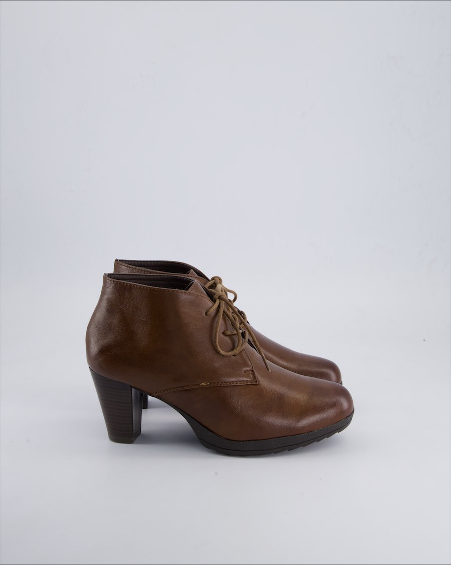 Unbranded Ankle boots Leather Brown 39 EU