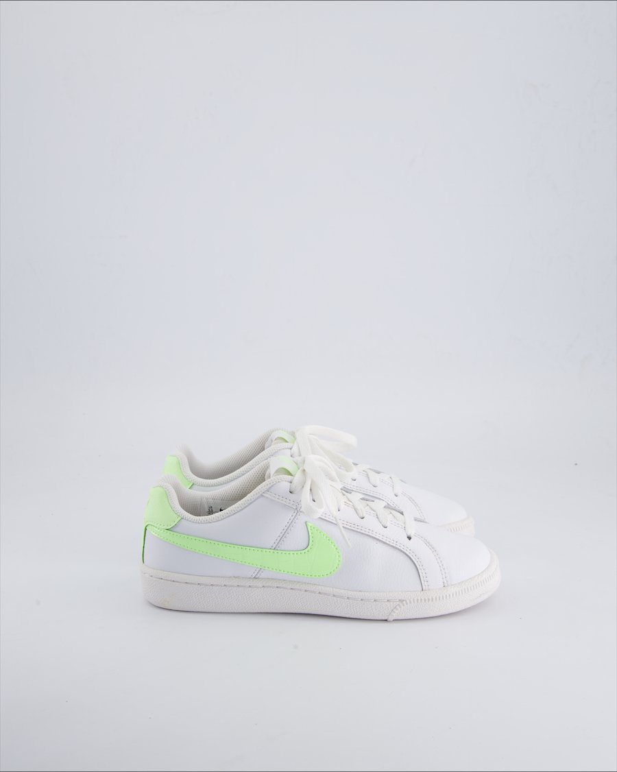 Nike Trainers Leather White 36 EU