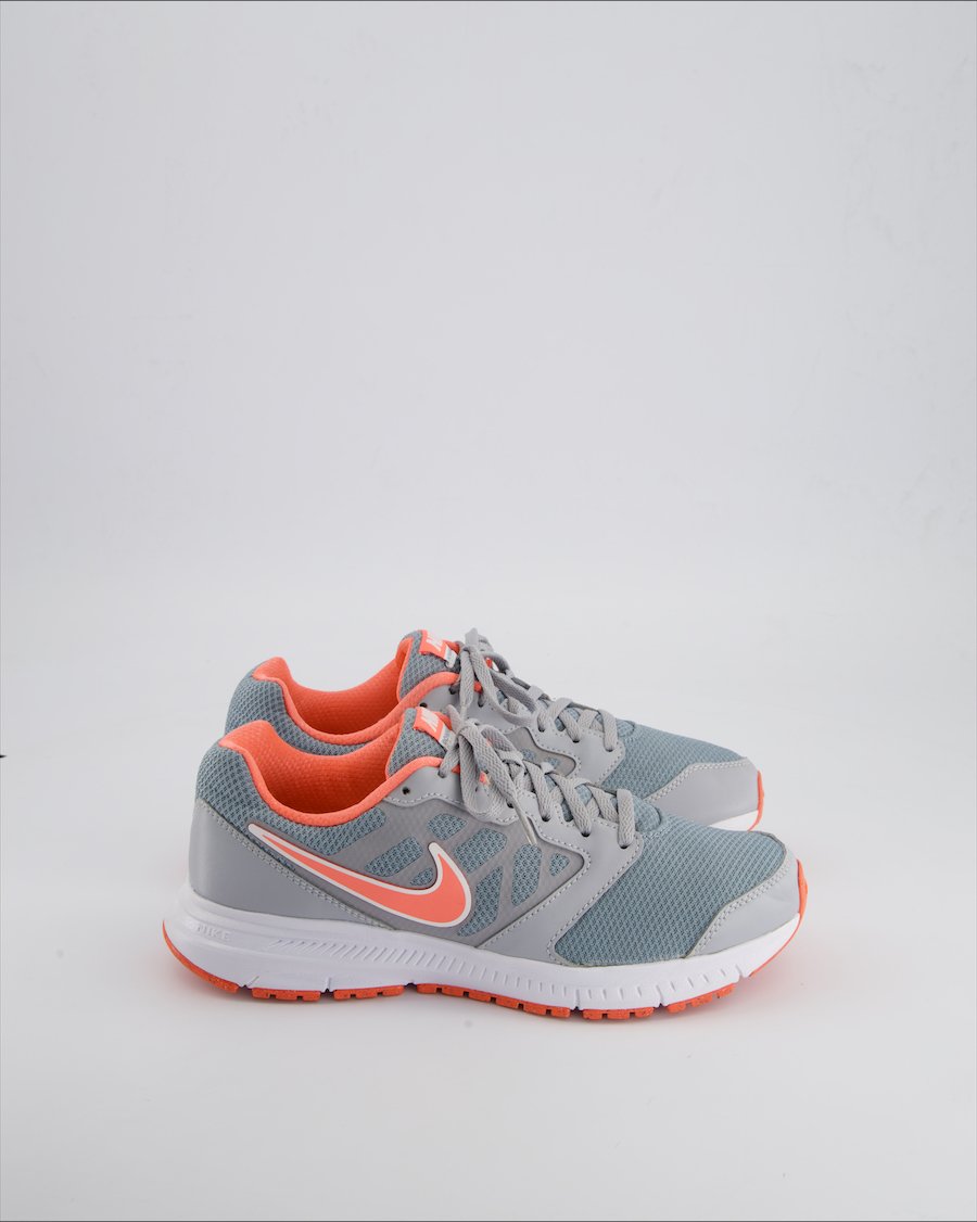 Nike Trainers Cloth Grey 40 EU