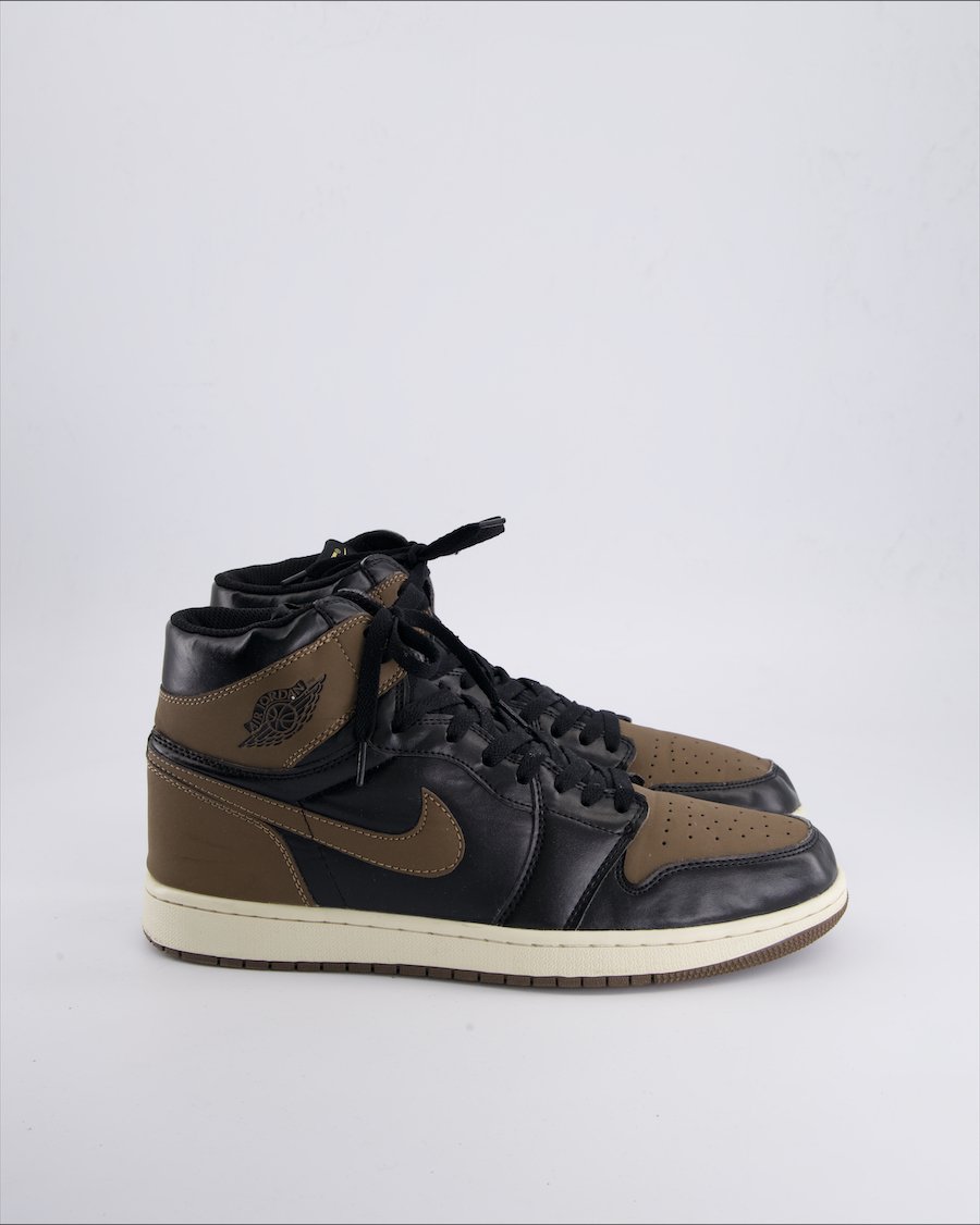Jordan 1 Mid Trainers Leather Brown 46 EU