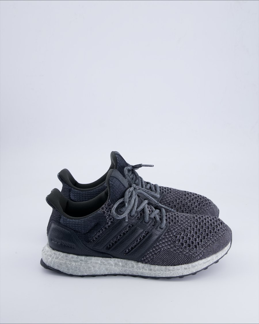 Adidas Low trainers Cloth Grey 40 EU