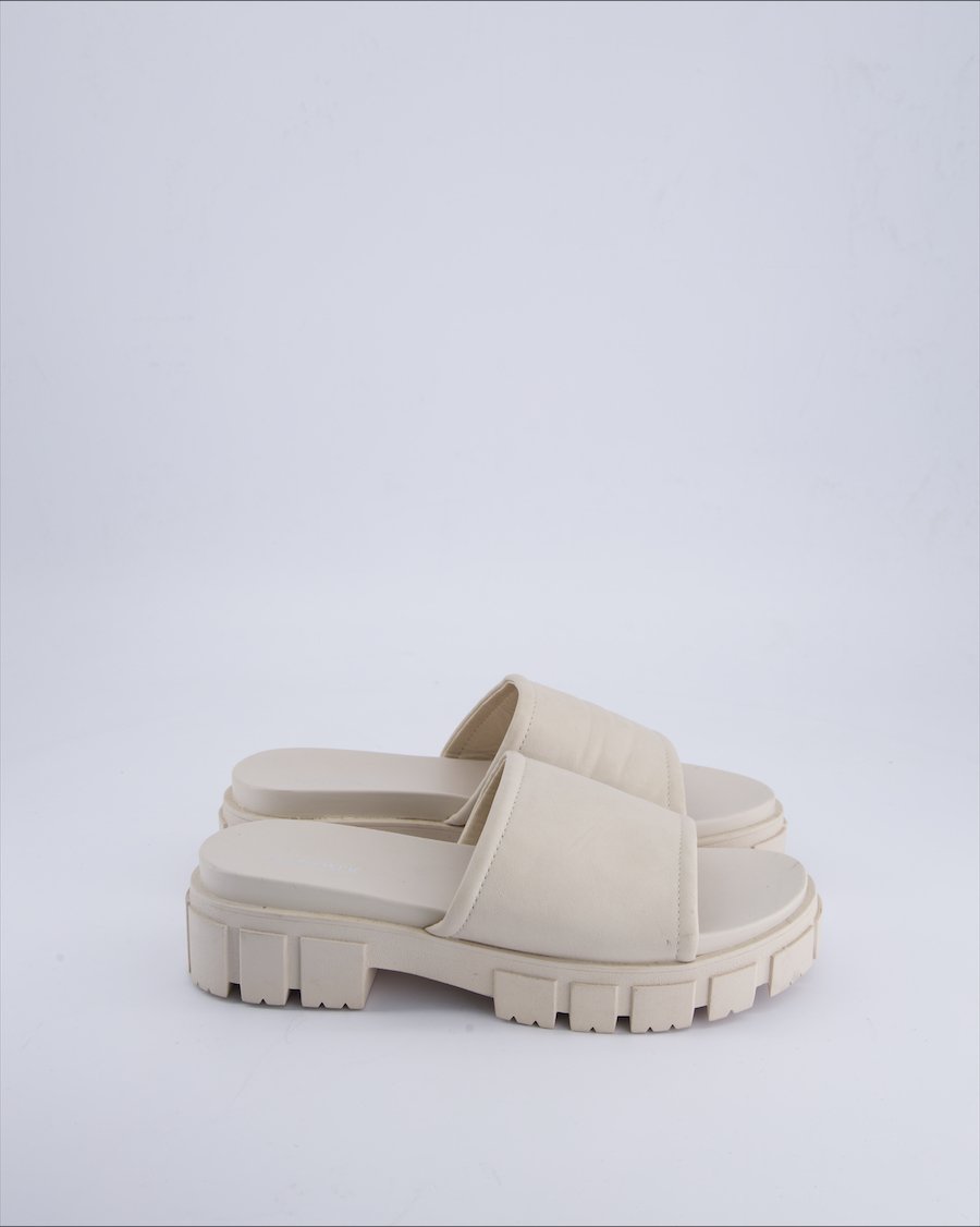 Catwalk Sandals Vegan leather Beige 40 EU