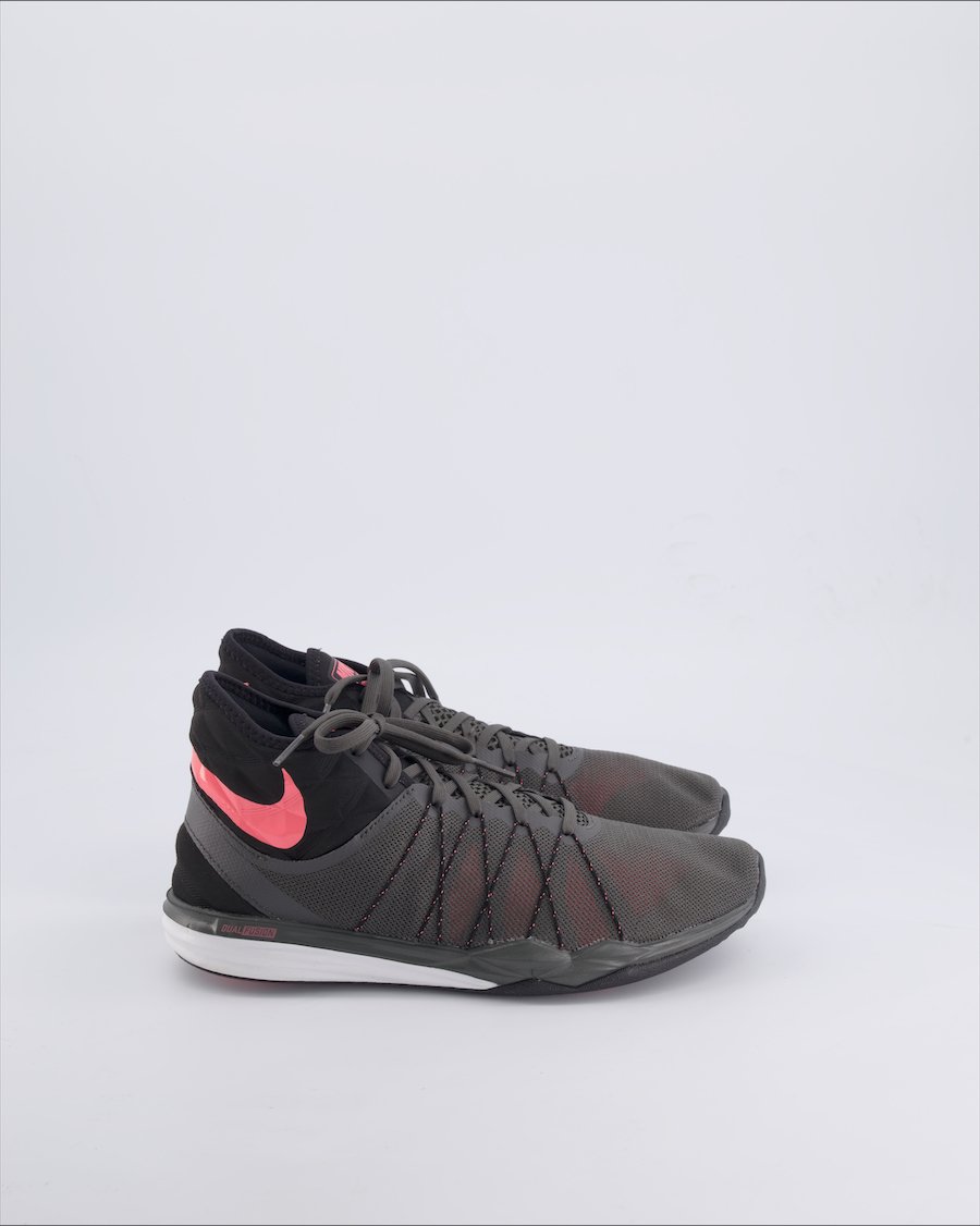 Nike Dual Fusion Hit Trainers Cloth Grey 38.5 EU