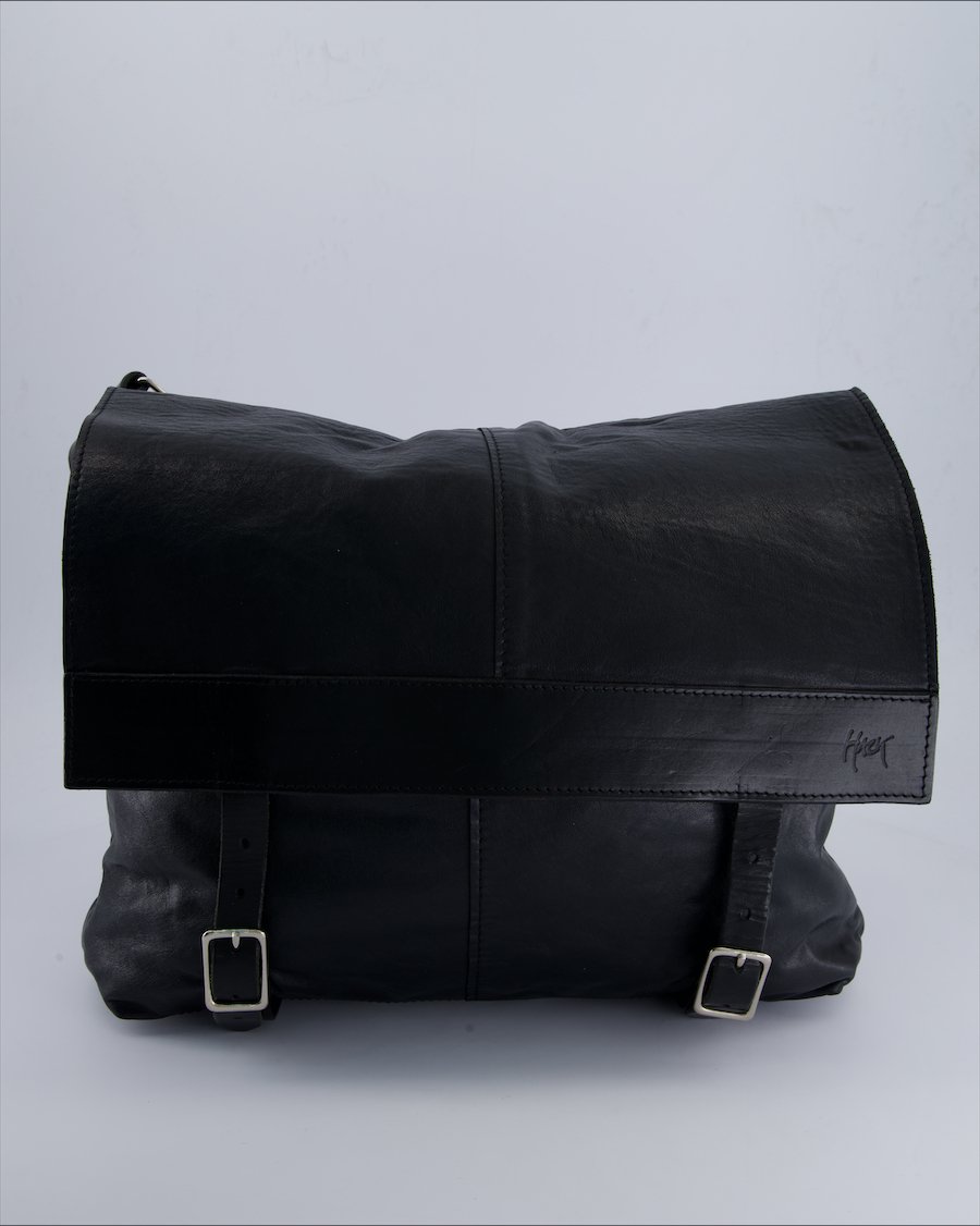Hack Travel Leather Black