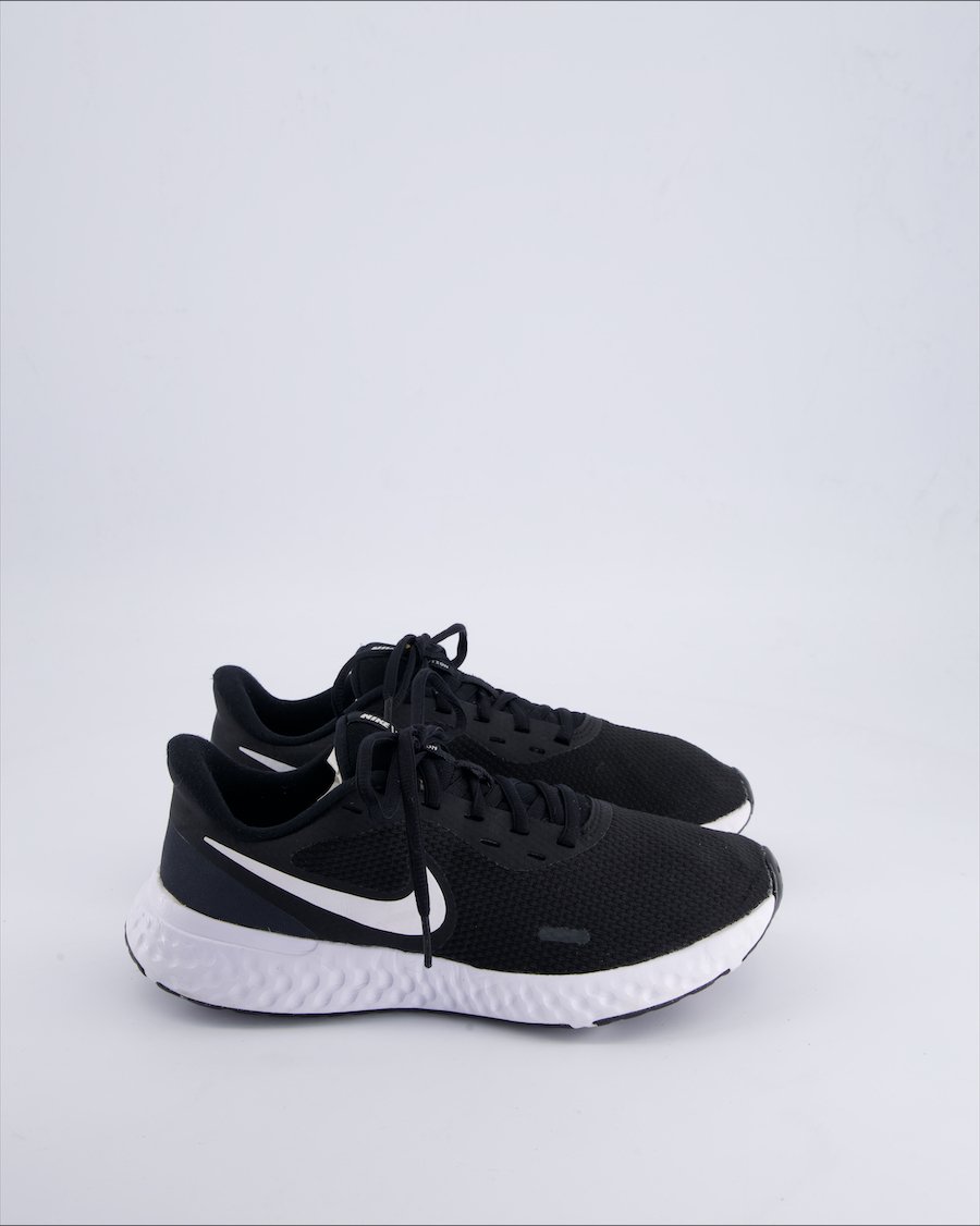 Nike Revolution Trainers Cloth Black 39 EU