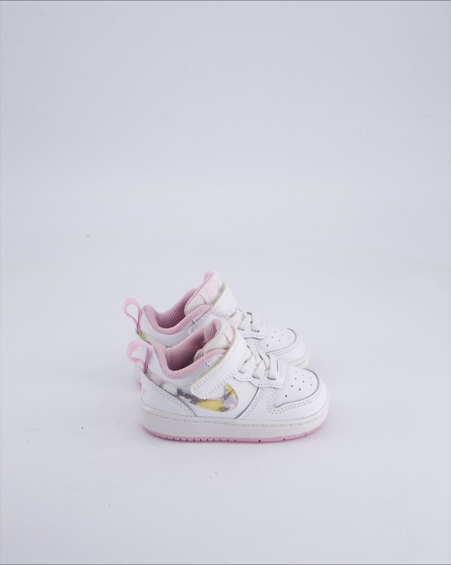 Nike Lace-up trainers Leather White EU 21