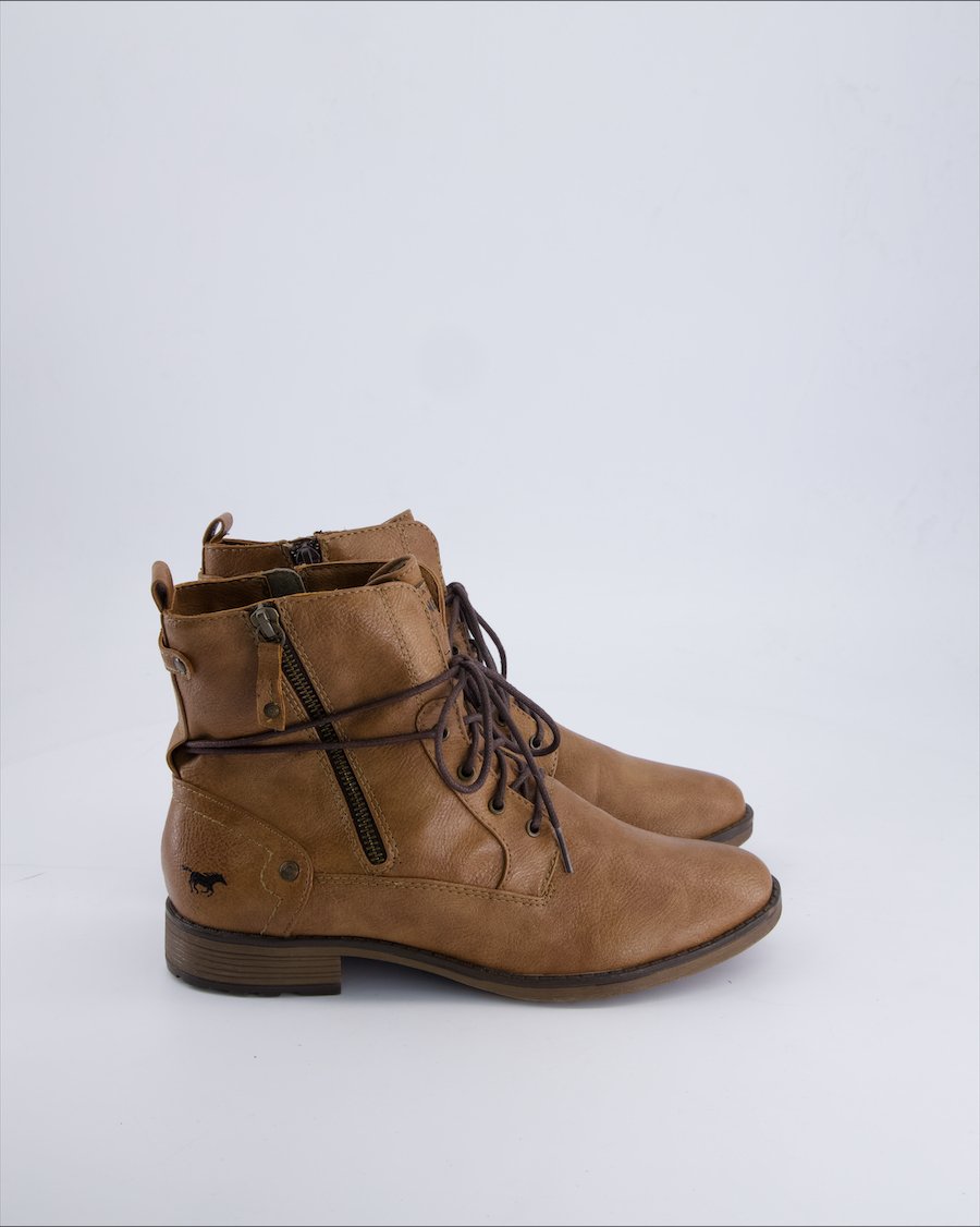 Mustang Others Leather Camel 40 EU