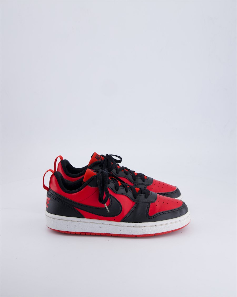 Nike  Court Trainers Leather Red 36 EU