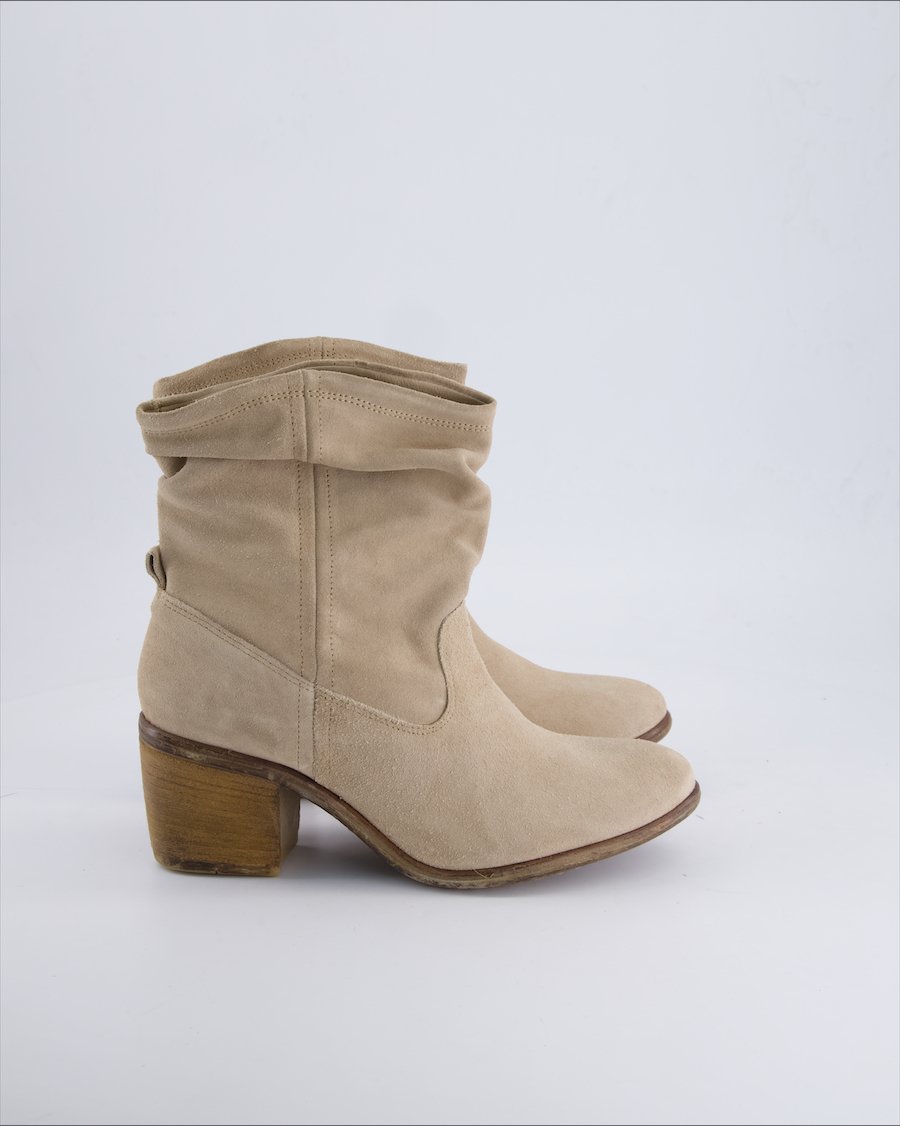 Cube Ankle Boots Suede Ecru 39 EU