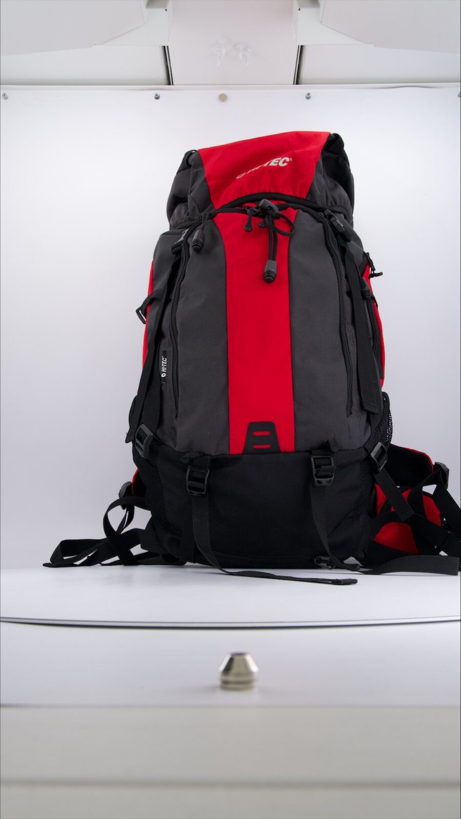 Hi-tec Others Cloth Red