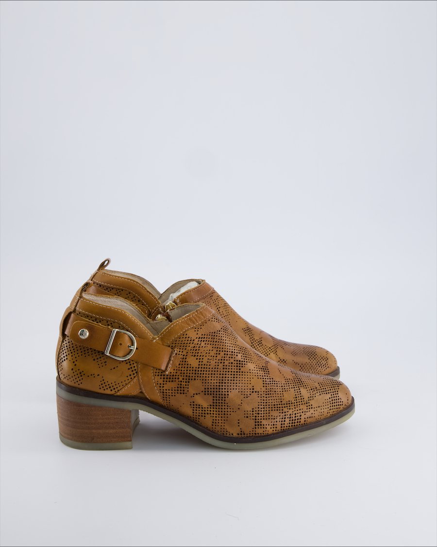 Pikolinos Shoes Leather Camel 37 EU