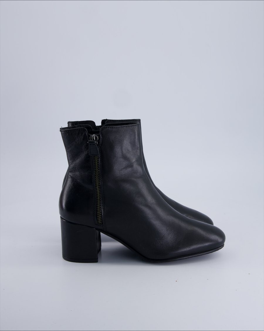 Varese Ankle Boots Leather Black 38 EU