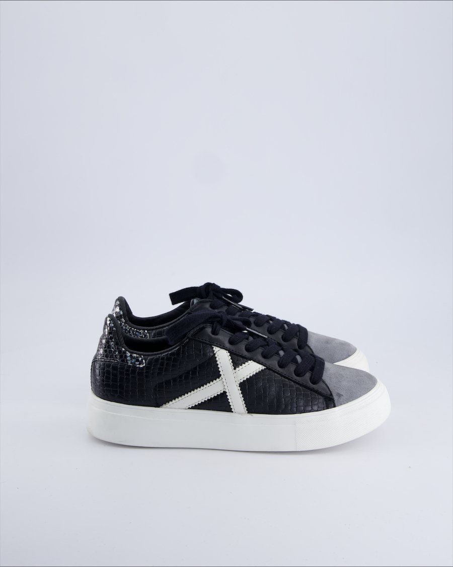 Munich Trainers Leather Black 38 EU