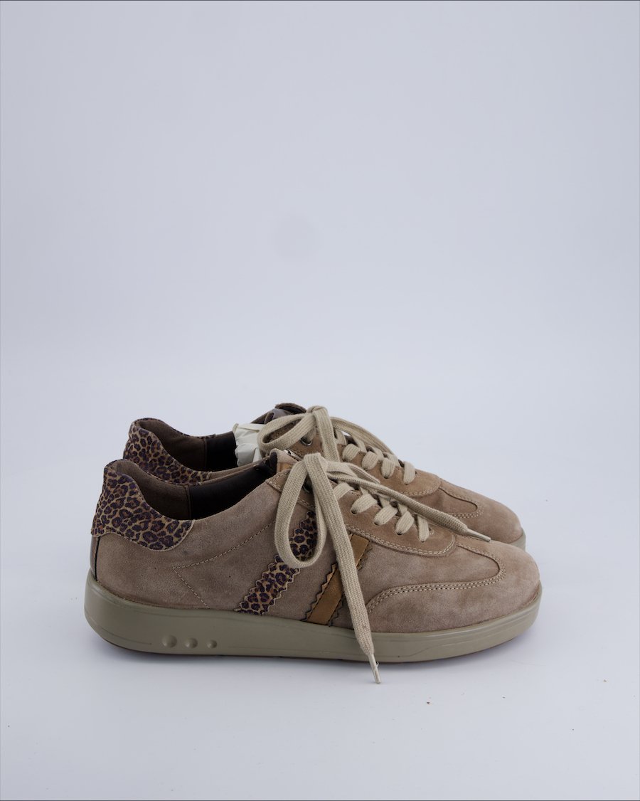 Helvesko Trainers Suede Ecru 40 EU