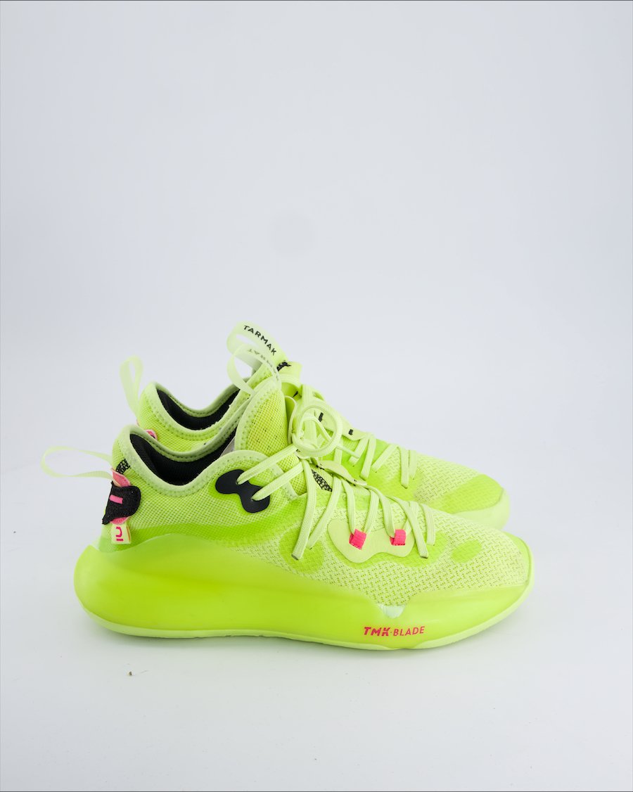 Tarmak Low trainers Cloth Yellow 42 EU