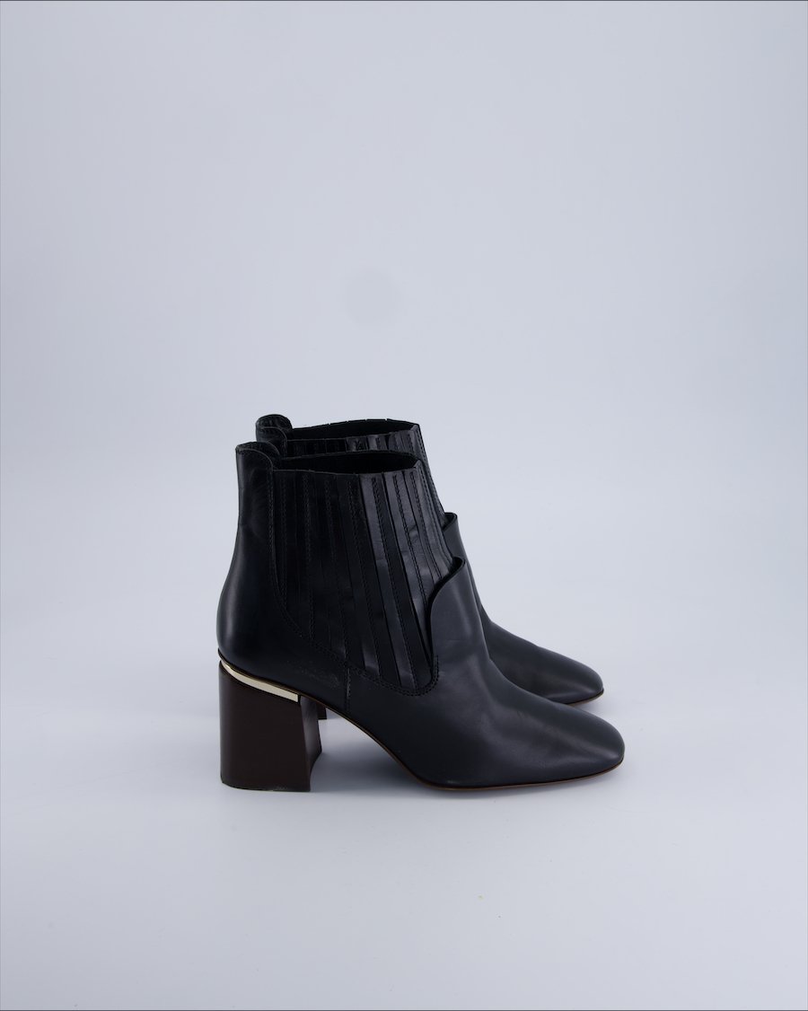 Tod's Ankle Boots Leather Black 36 EU