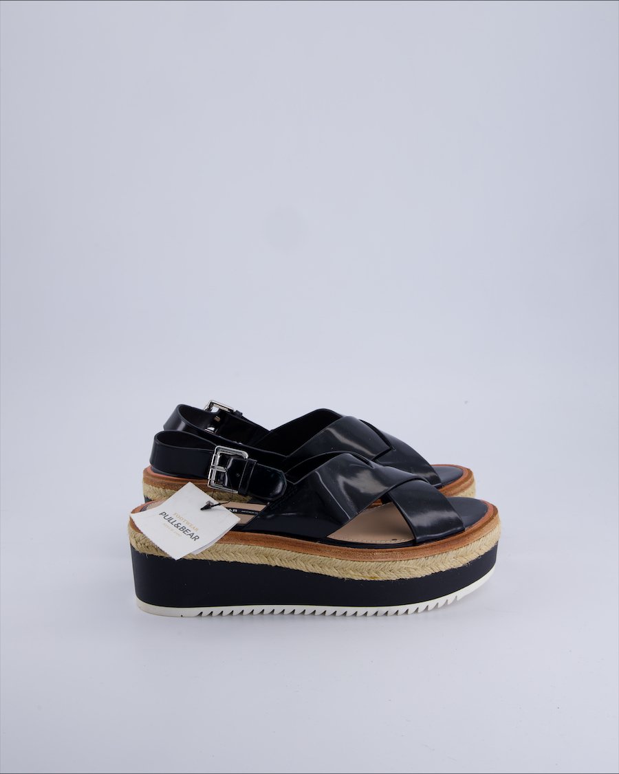 Pull&bear Sandals Plastic Black 36 EU