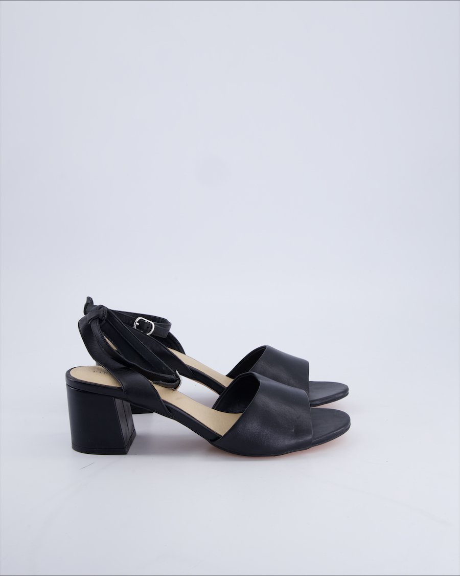 Pier One Heels Leather Black 39 EU