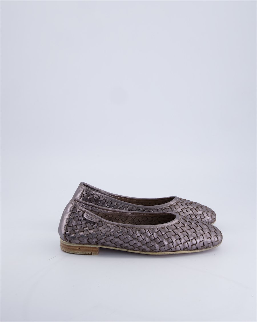 Carmela Flats Leather Silver 39 EU