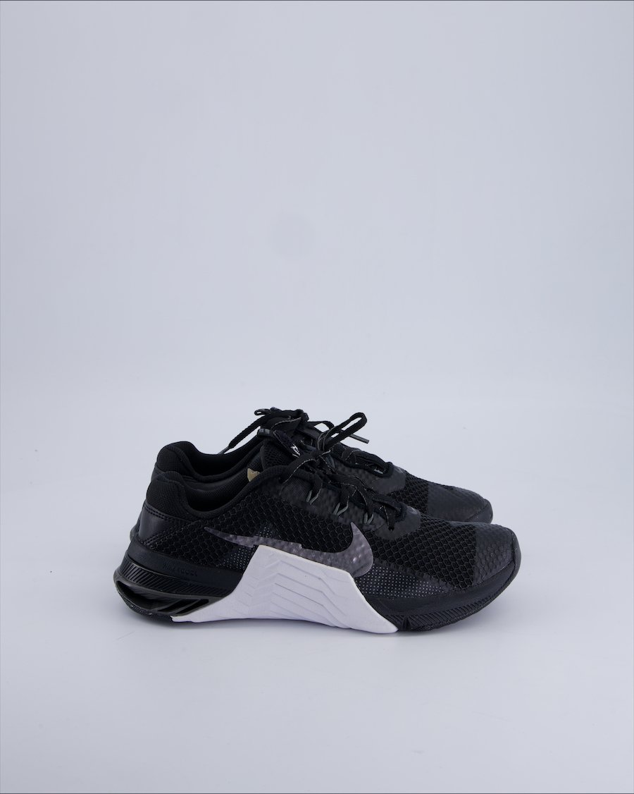 Nike Mecton 7 Trainers Cloth Black 36.5 EU
