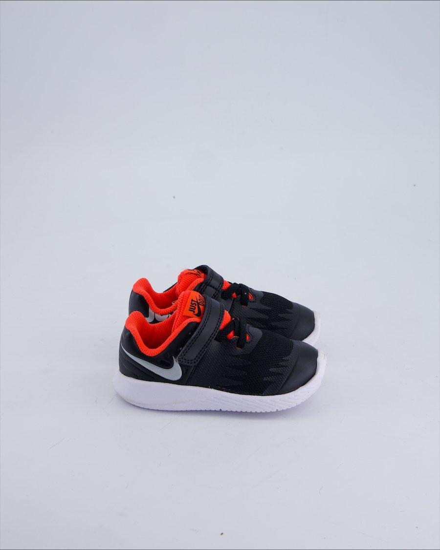 Nike trainers Leather Black 22 EU