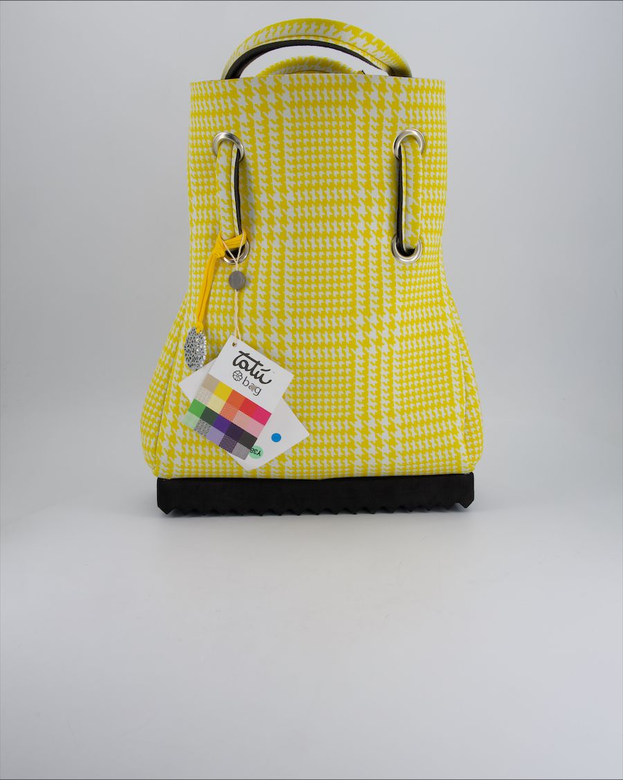 Tatù Handbags Polyester Yellow