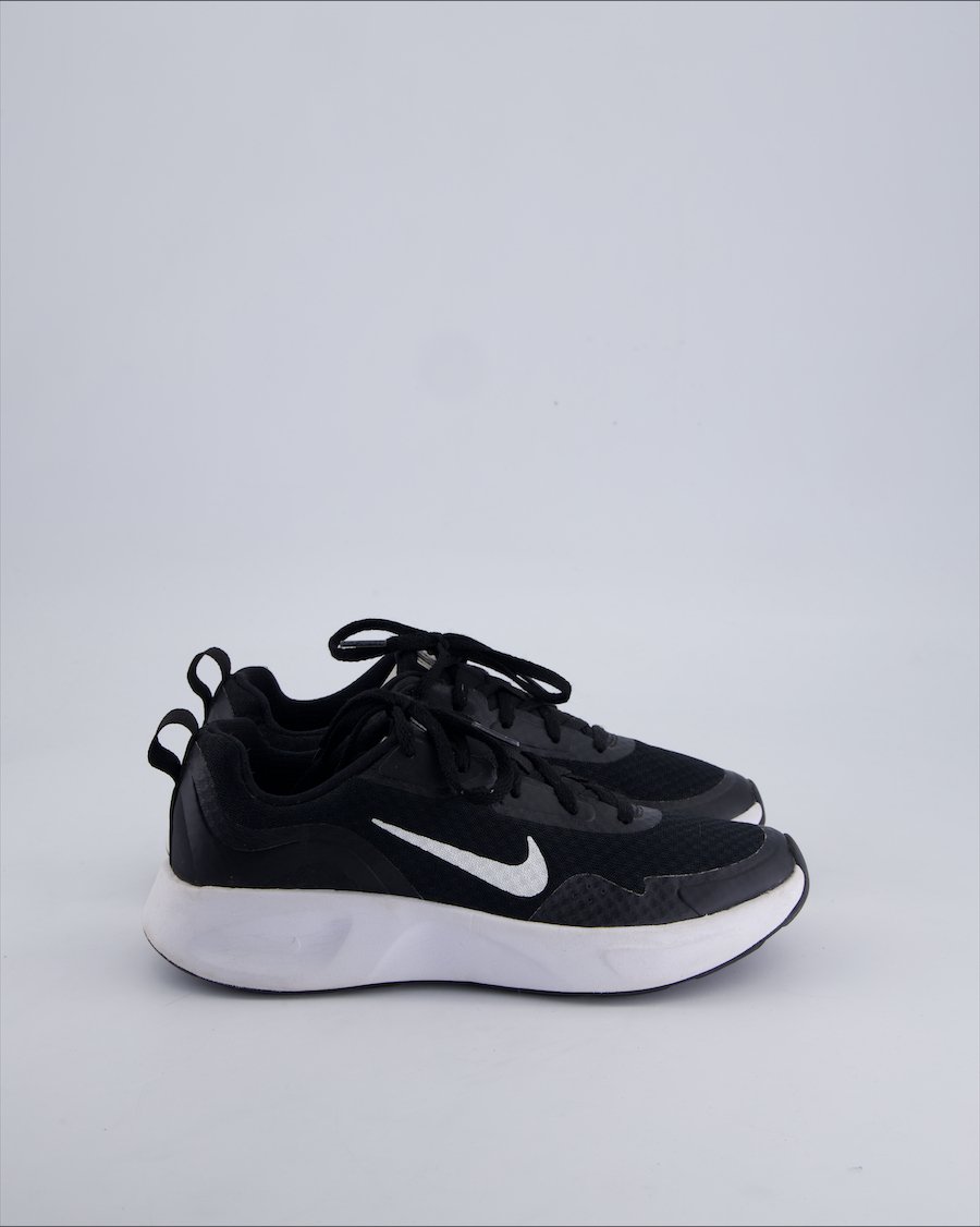 Nike Revolution 7 Trainers Cloth Black 36 EU