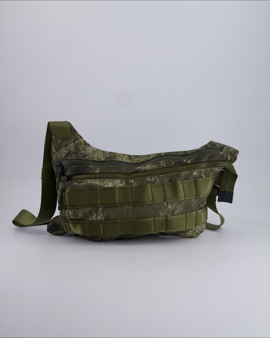 Nike Crossbody bags Cloth Green