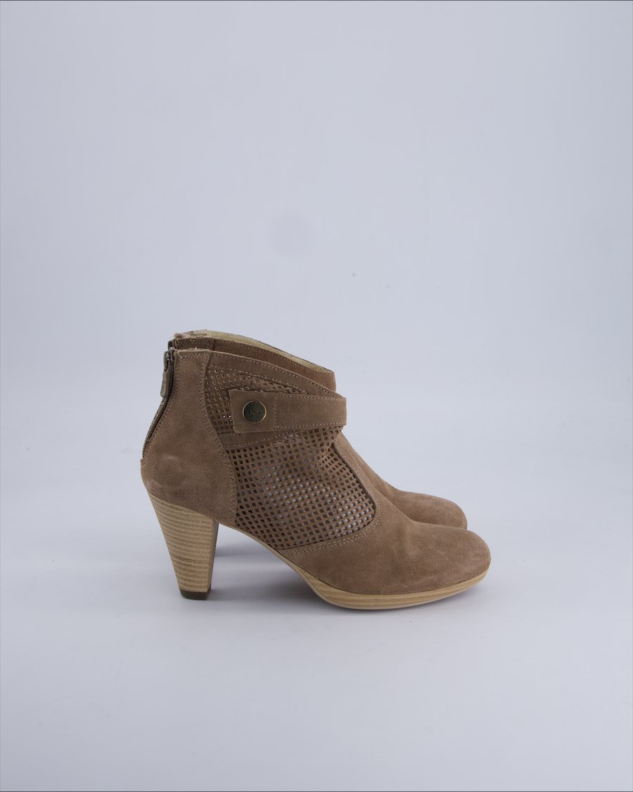 Nero Giardini Ankle boots Suede Beige 37 EU