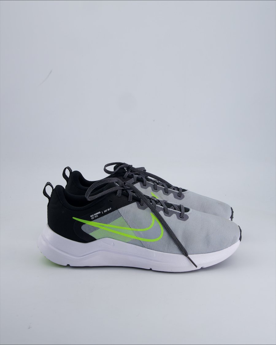 Nike Downshifter 12 Wolf trainers Cloth Grey 44.5 EU