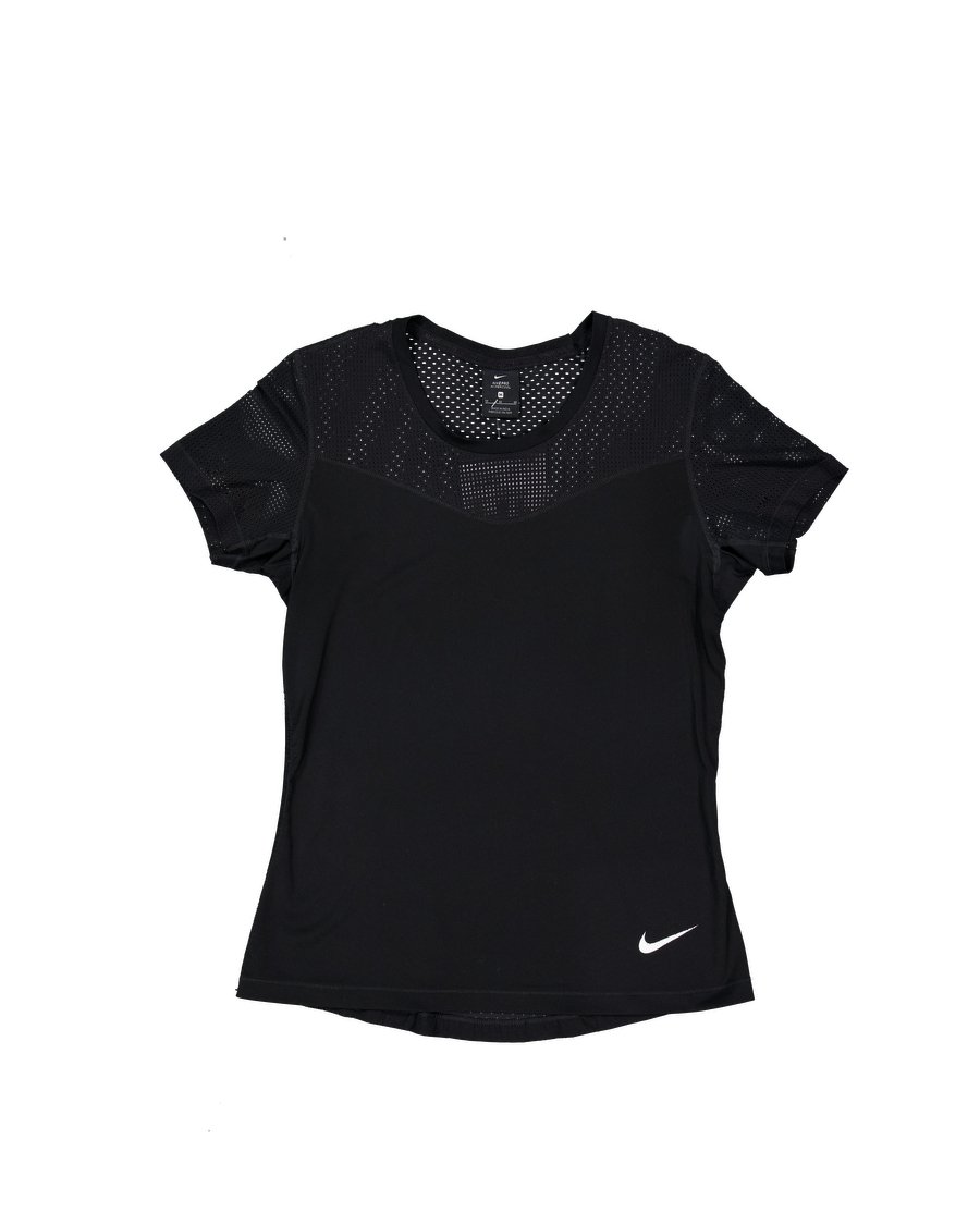 Nike T-shirts Polyester Black M International